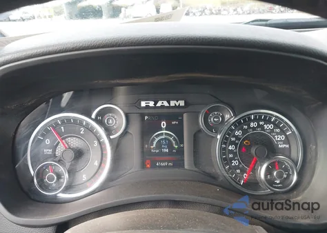 2024 Ram 2500 Big Horn 4X4 8' Box from USA, damaged, VIN 3C6UR5JL3RG304002